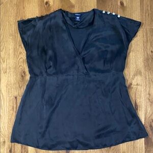 Elegant Black Women's M Gap Maternity Top with Button Detail